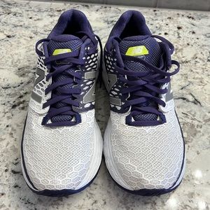 New Balance Fresh Foam Vongo Size 9.5 EUC